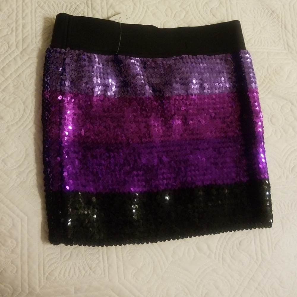 Clothes - Picture 3 of 3